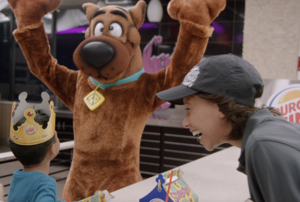 Scooby Cheers a Kid